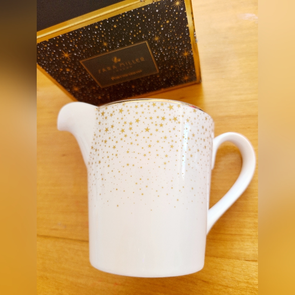 Sara Miller White/Gold Star Cream Jug